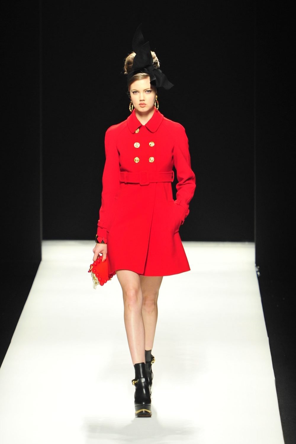 Moschino Fall Winter 2012 - For Showbit Agency