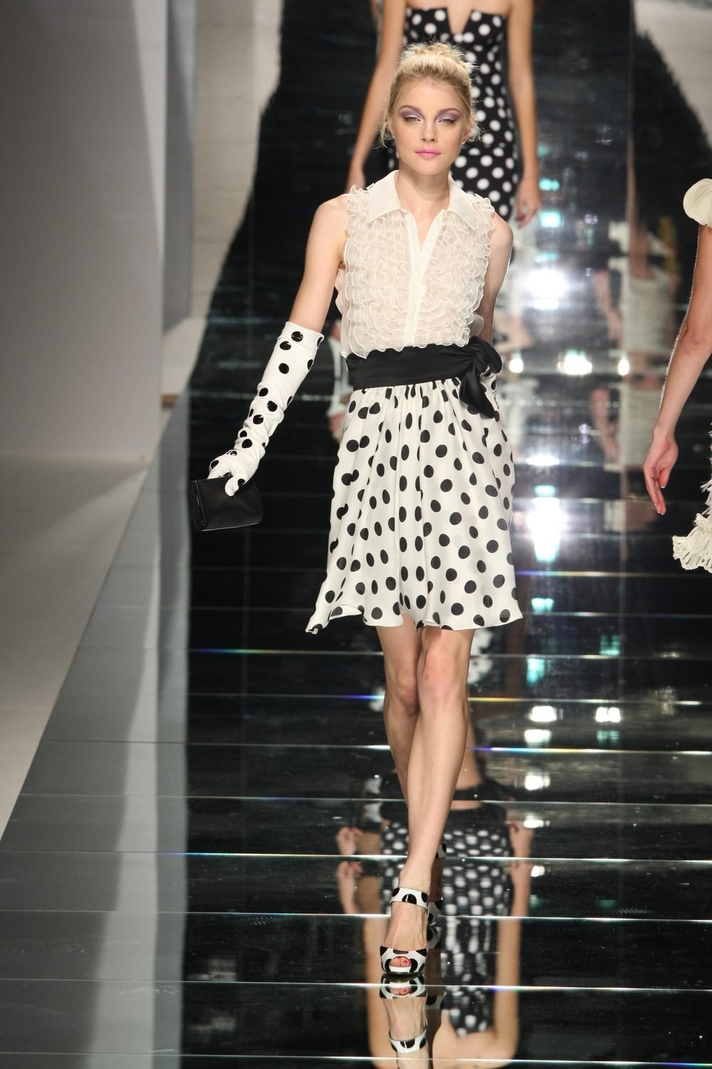 Valentino Spring Summer 2008 - For Showbit Agency